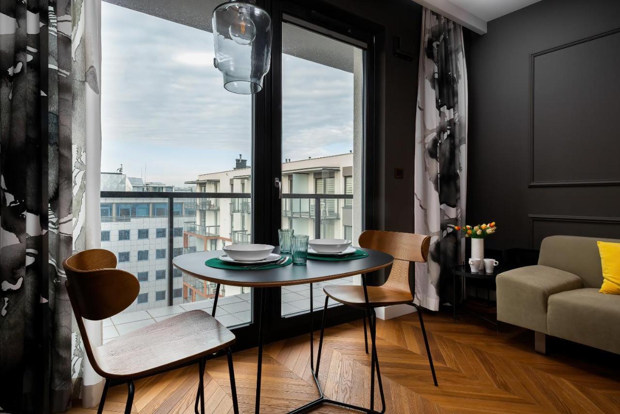 Apartments Konstruktorska By Renters Prestige 바르샤바 외부 사진